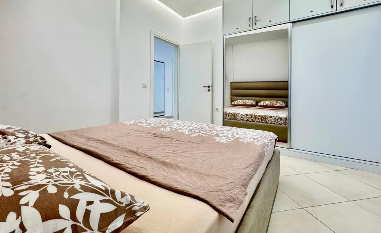 Sea And View Apartamento *